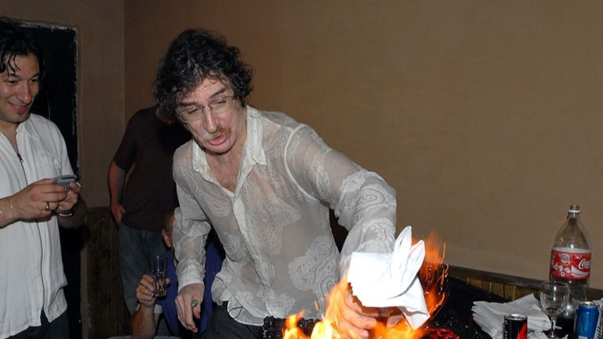 Charly García en su cumpleaños de 2007, con Gustavo Cerati