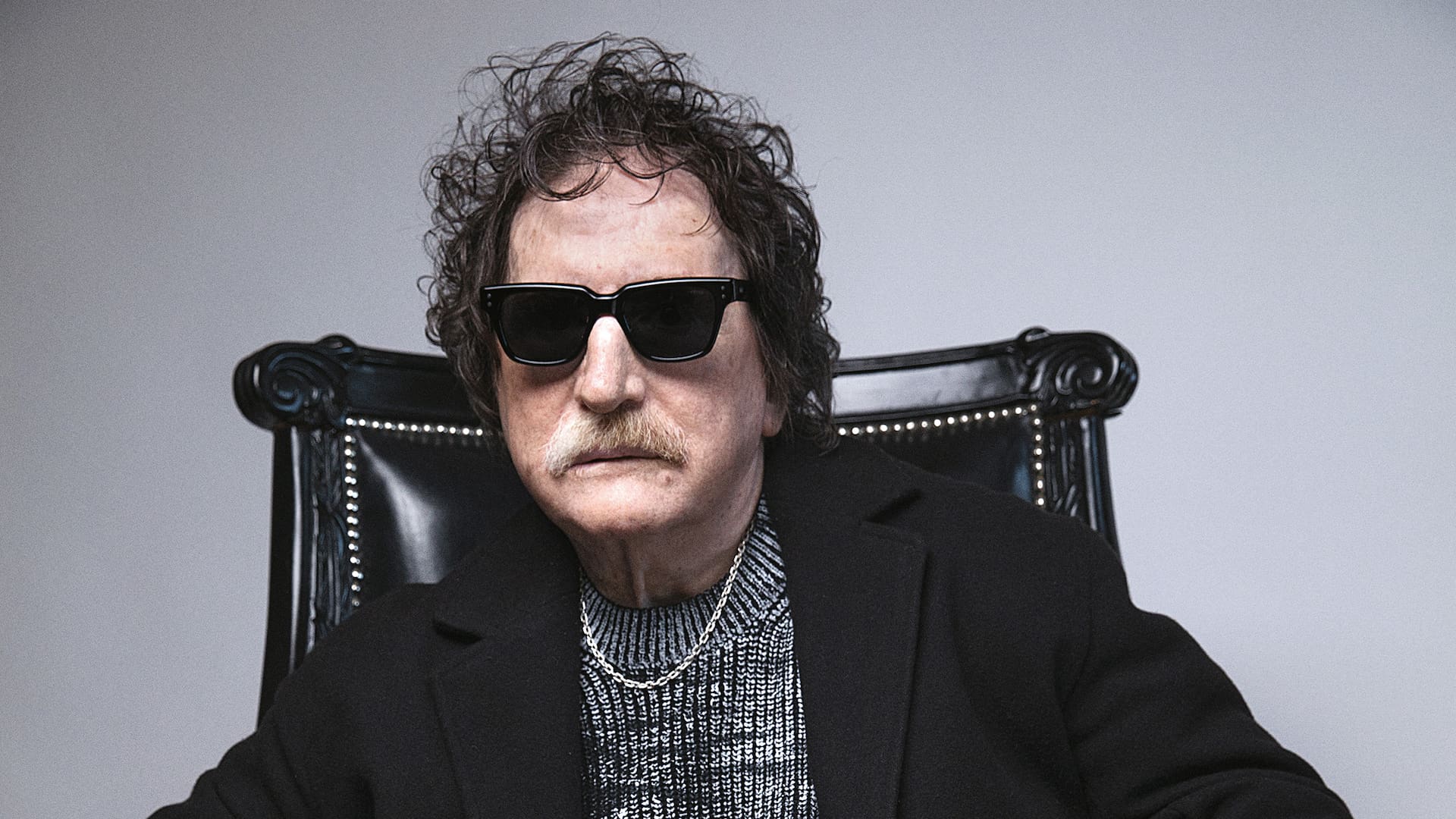 Charly García está de vuelta con La lógica del escorpión