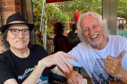 Charly García y Nito Mestre volvieron a reunirse a casi 50 años de la despedida de Sui Generis (Foto: Instagram @nitomestre)