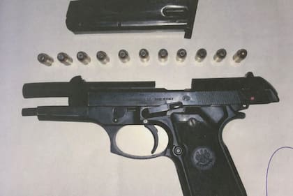 La pistola secuestrada en el auto que supuestamente conducía Ibañez