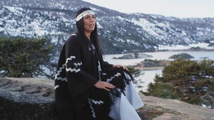 Charo Bogarín, protagonista de la serie dedicada a la cantora mapuche Aimé Paine
