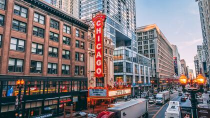 ChatGPT destaca Chicago por sus oportunidades laborales en diversos rubros