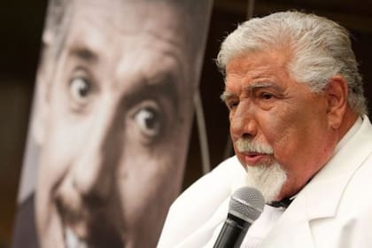 El profesor Jirafales recorrió la Argentina con su circo a mediados de los 2000
