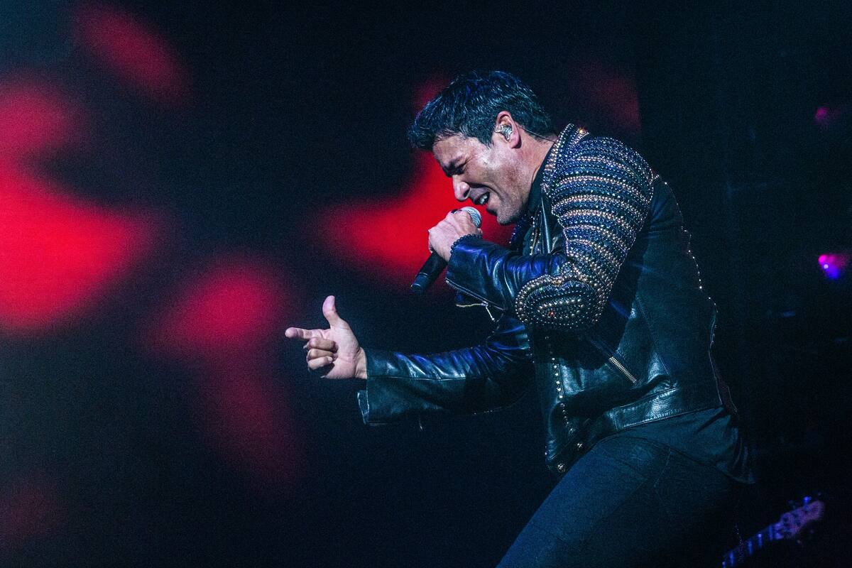Chayanne en el Movistar Arena