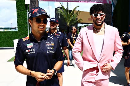 Checo Pérez llegó al GP de Miami junto a Bad Bunny