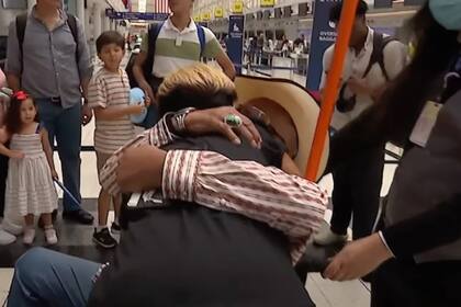 Cherise Irving se reencontró con su padre tras una plataforma en línea especializada en genealogía y una prueba de ADN