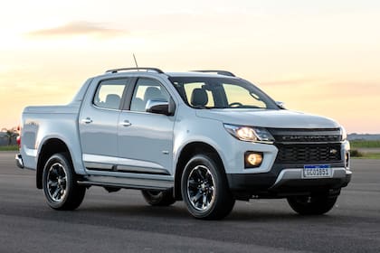 Chevrolet batalla en el segmento con la S10, fabricada en Brasil