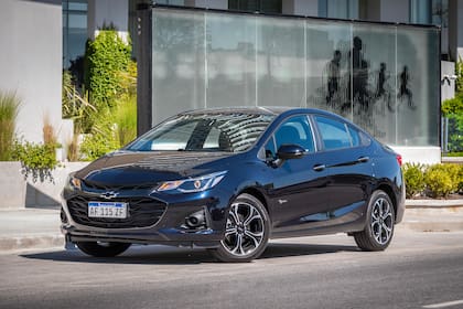 Chevrolet Cruze Midnight, una de las variantes de la gama