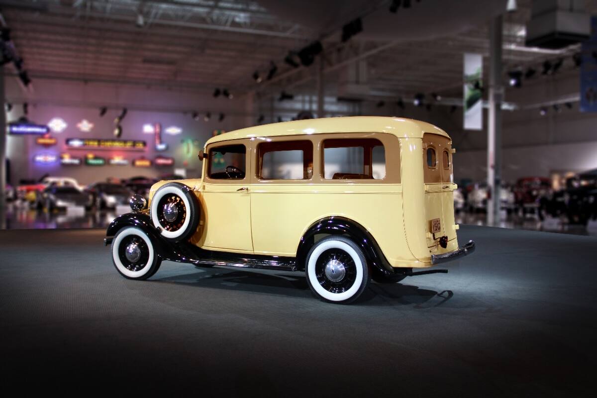 Chevrolet Suburban Carryall, el primer SUV de la historia