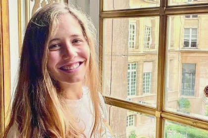 Chiara Jaconis, la turista de 30 años que paseaba por Nápoles y murió luego de que una estatua cayera sobre su cabeza