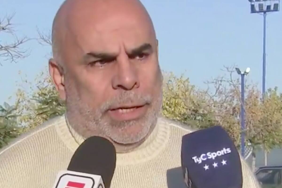 Chicho Serna anuncia la salida de Gago del club