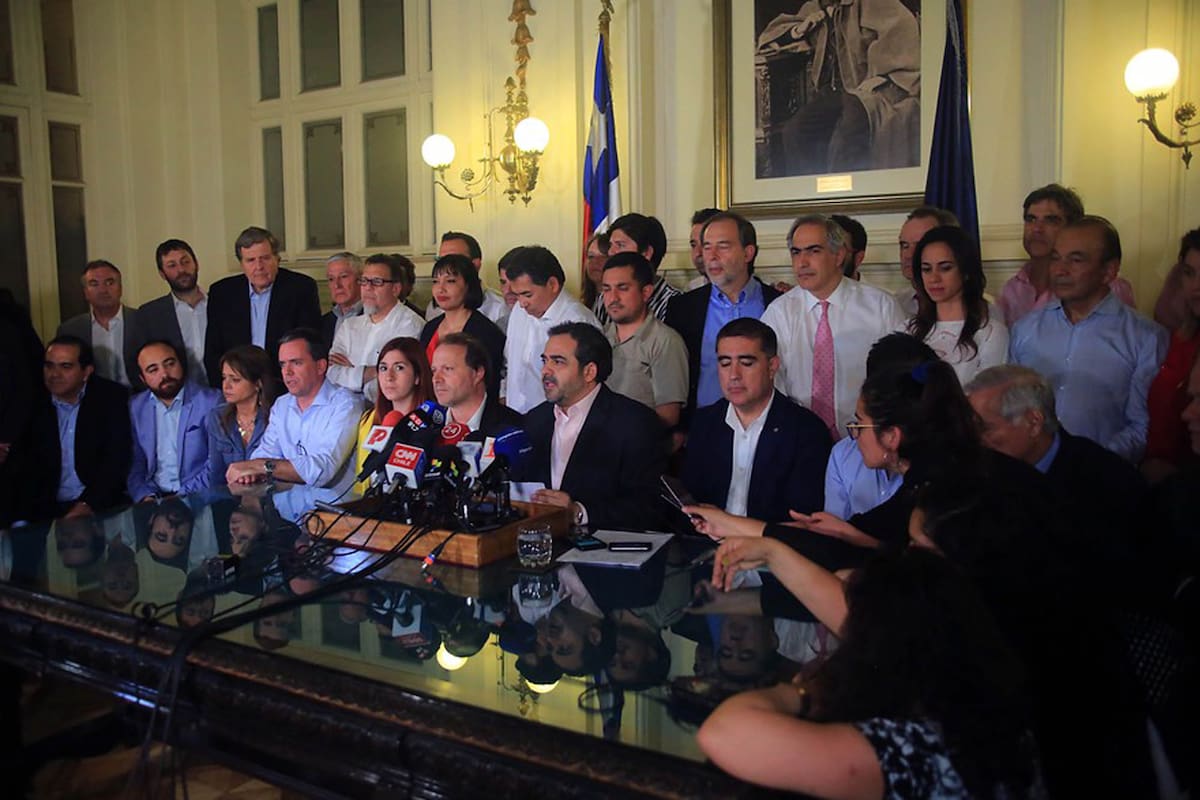 Chile inicia un proceso histórico para reemplazar su Constitución