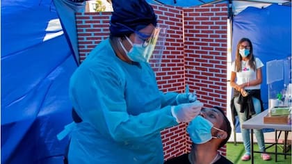 Chile se encuentra entre los países que más pruebas de coronavirus ha realizado en la región desde el inicio de la pandemia