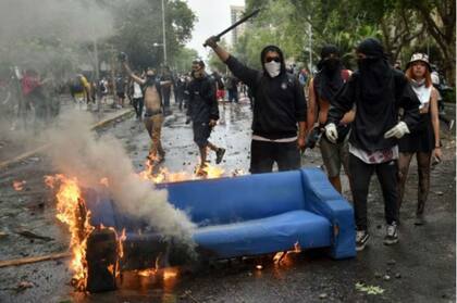 Chile vive sumido en la mayor crisis de su joven democracia