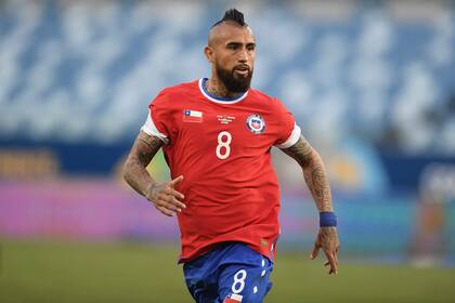 Chile's Arturo Vidal runs during the Conmebol Copa America 2021 football tournament group phase match against Bolivia at the Pantanal Arena in Cuiaba, Brazil, on June 18, 2021. (Photo by Douglas MAGNO / AFP)