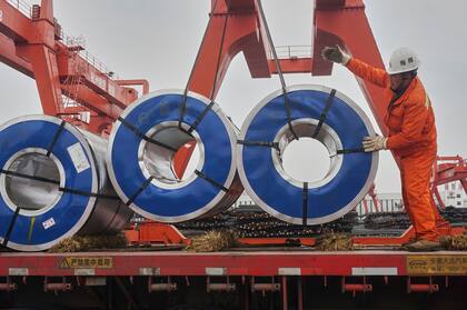 China acusa a Trump de priorizar sus “intereses egoístas” por encima de la recuperación mundial