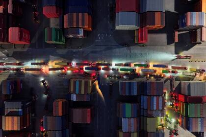 China eleva su arancel de represalia sobre EEUU al 84%, desde el 34%, a partir del 10 de abril