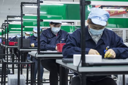 China está invirtiendo muchos recursos en la modernización de la industria para contrarrestar el aumento del coste de la mano de obra