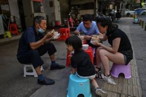 China evitó por poco la contracción económica en el trimestre de abril a junio