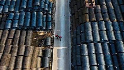China fabrica más acero que todos los otros países productores juntos.