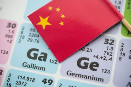 China limitará la exportación de galio, germanio y antimonio, que se usa en la industria tecnológica, como represalia por la orden de EE.UU. a sus compañías de no venderle tecnología a una serie de firmas chinas