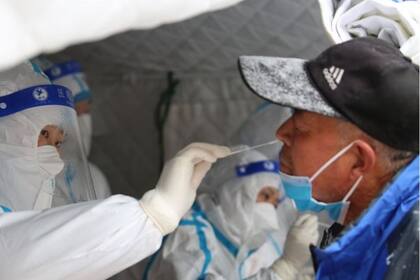 China mantiene su objetivo de no registrar ninguna infección de covid-19