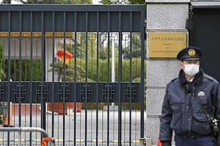 China protesta ante Japón por presunto allanamiento de su embajada en Tokio