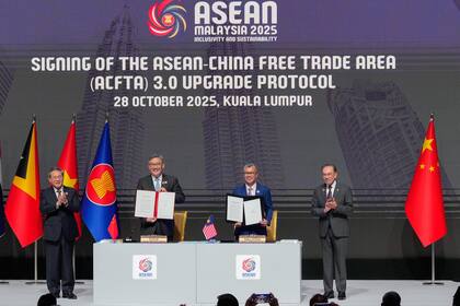 China se presenta como alternativa al proteccionismo de EEUU tras ampliación de TLC con ASEAN