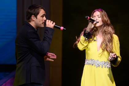 China Suárez y Peter Lanzani, anoche en el Gran Rex