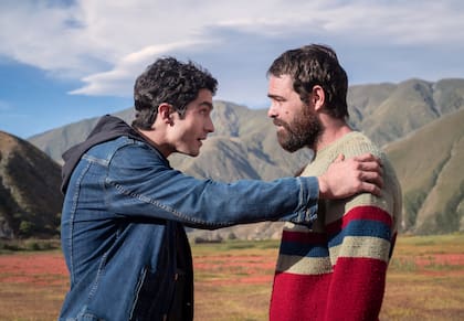 Chino Darín y Peter Lanzani en una escena de la nueva temporada El Reino