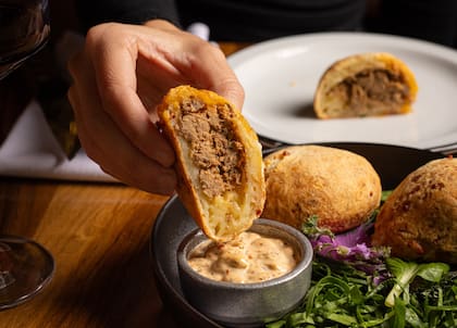 Chipá relleno de carne de Villegas Resto