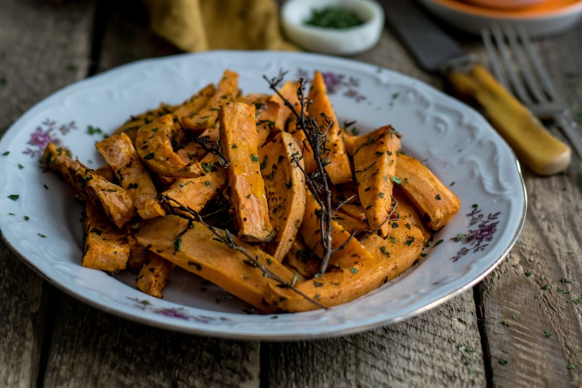 Chips de vegetales, pocchoclos con queso, garbanzos tostados son algunas de las recetas para disfrutar del tiempo libre en casa