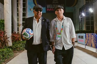Infantino sacó el reglamento de Chiqui Tapia