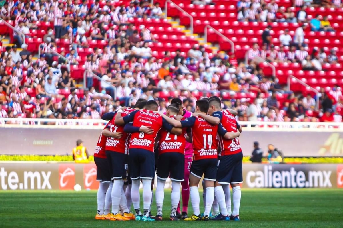 Chivas consiguió la clasificación a la liguilla del Clausura 2022 de la Liga MX tras golear a Pumas.