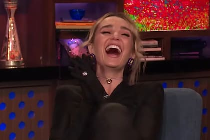 Chloe Fineman reía a carcajadas