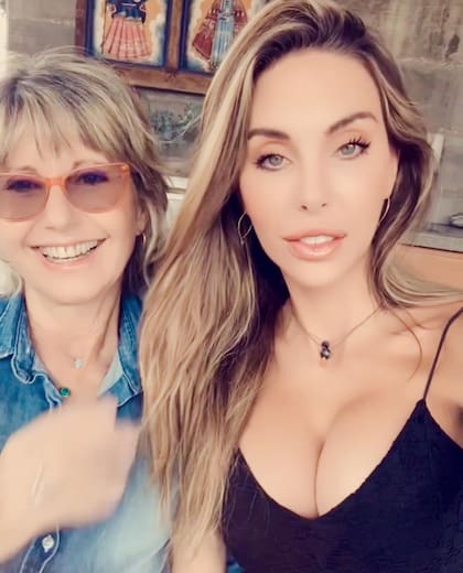 Chloe Lattanzi y Olivia Newton-John (Foto: Instagram @chloelattanziofficial)
