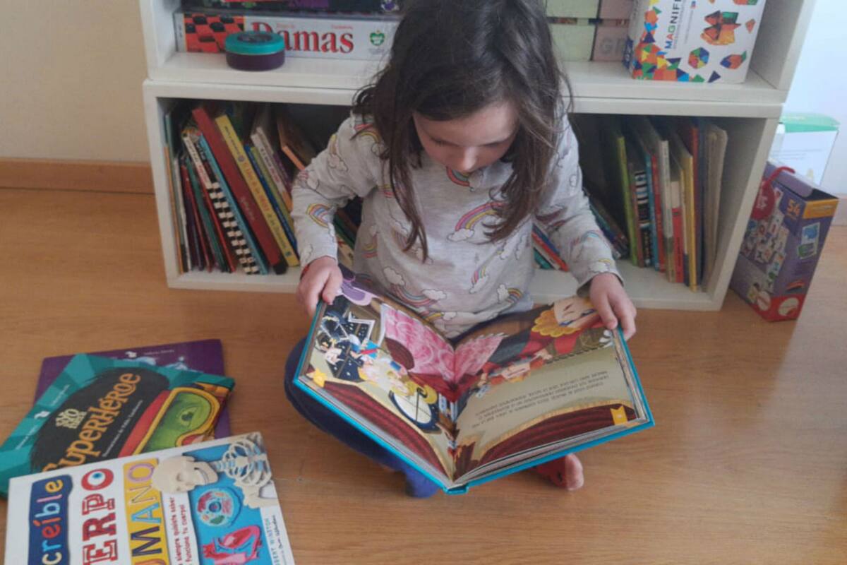 Chloe y sus libros favoritos