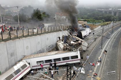 Choque de trenes en España: imágenes y videos de la tragedia.