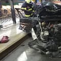 Fuerte choque entre un colectivo de la línea 111 y un auto en pleno Palermo