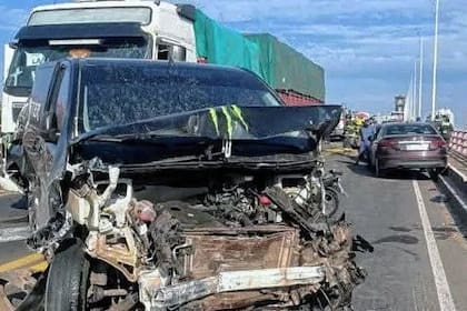 Choque en cadena en el puente Chaco Corrientes