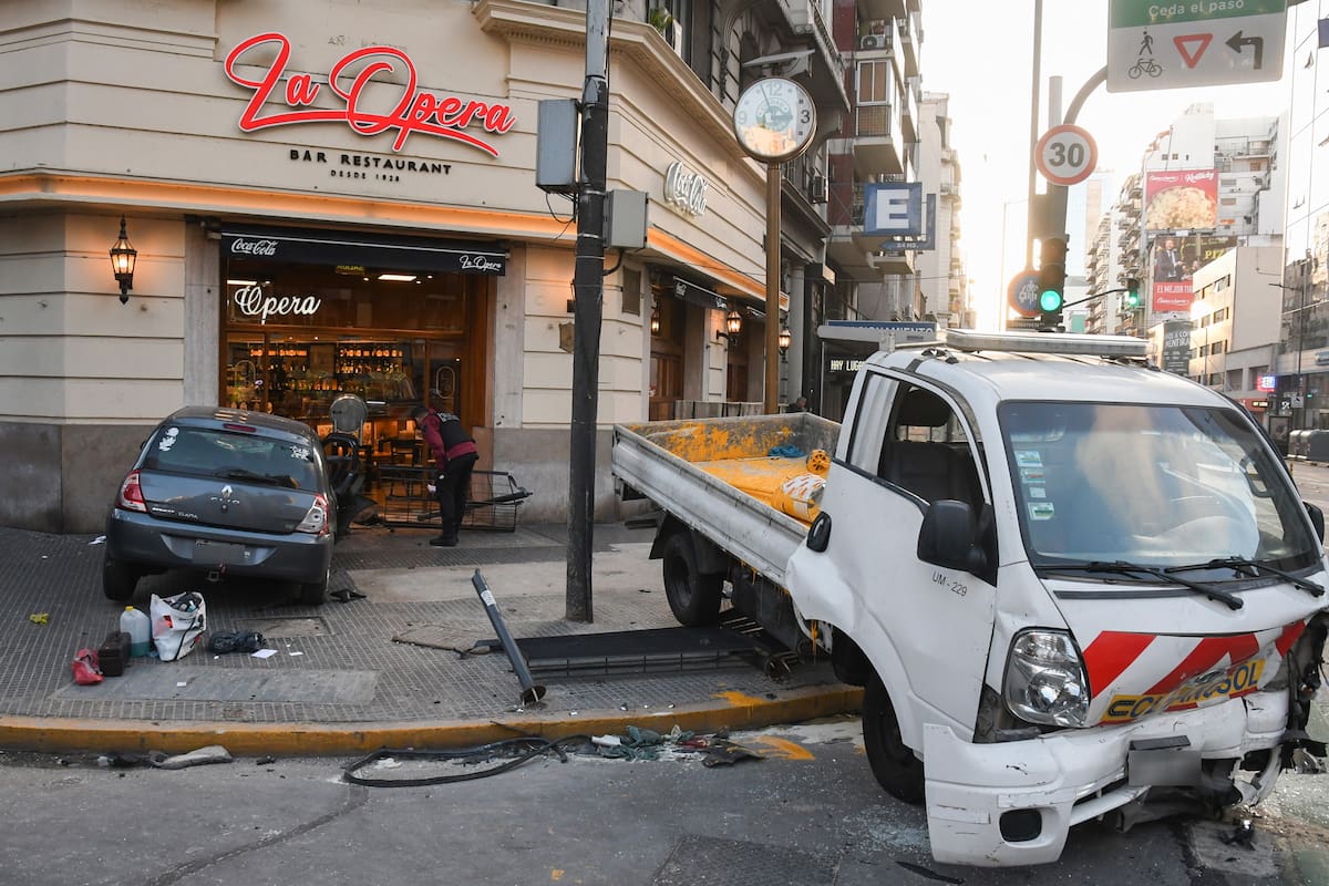 Choque en Callao y Corrientes