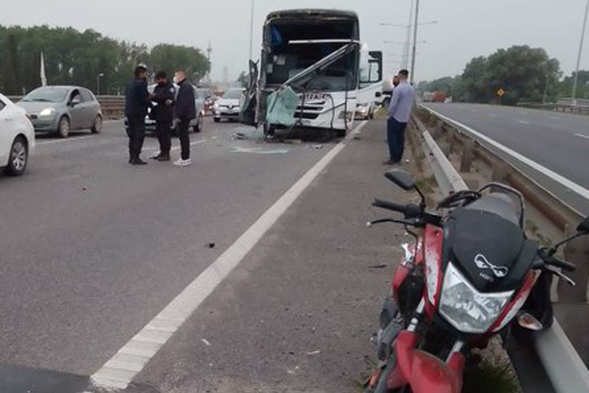 Choque en la Panamericana ramal Campana, kilómetro 72