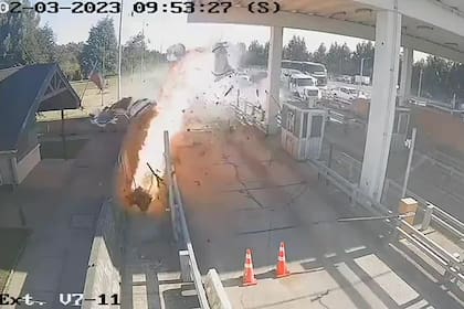 Choque fatal contra una cabina de peaje