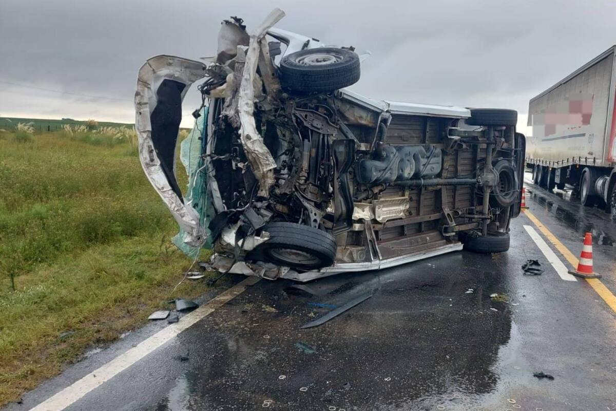 Choque fatal en la ruta 7: dos muertos y un herido grave cerca de Río Cuarto