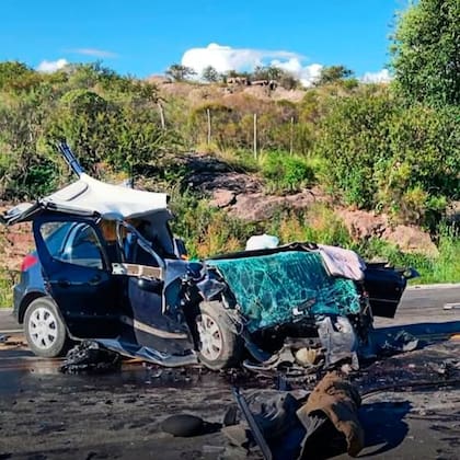 Choque fatal en las Altas Cumbres: el desgarrador relato de la mujer que rescató a un bebe, el hijo de una de las fallecidas