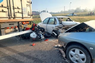 Caos en la ruta cerca de Luján: chocaron 15 vehículos y hay ocho heridos