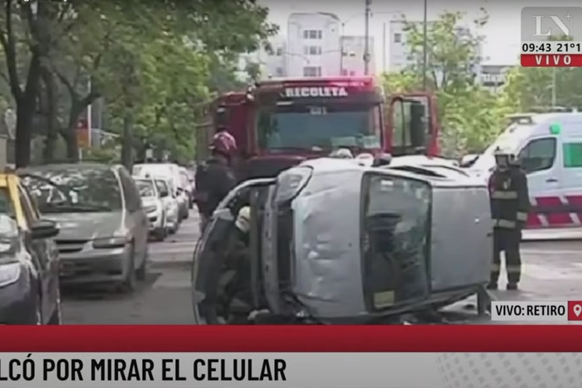 Choque múltiple y vuelco en Retiro