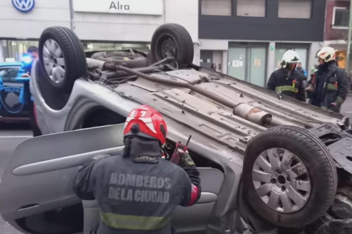 Choque y vuelco en Floresta