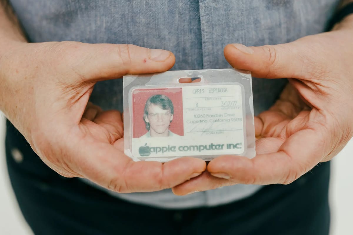 Chris Espinosa es el empleado número 8 de Apple; entró a trabajar a la empresa con 14 años y nunca se fue