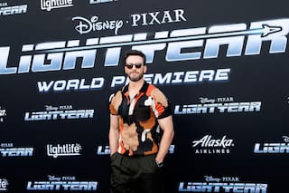 Chris Evans encabezó la premiere repleta de famosos de Lightyear, en Los Ángeles
